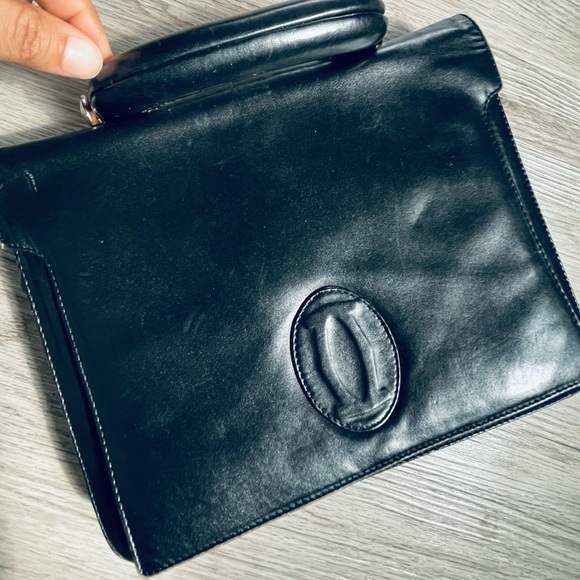 CARTIER BLACK LEATHER VINTAGE TOTE BAG GOLD TONE HARDWARE THE IS CARTIER - Picture 16 of 17